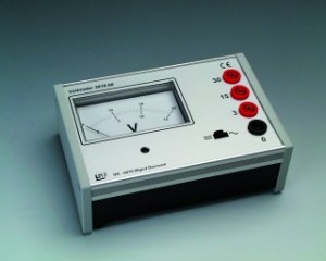 Woltomierz analogowy 381560