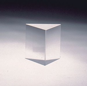 Pryzmat flintowy (krzemowo - ołowiowy) wys. 32 mm, dł. boku 48 mm  298535