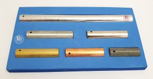 Zestaw 6 różnych cylindrów o jednakowej masie