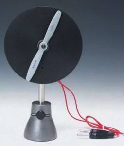 Silniczek niskonapięciowy ze śmigłem