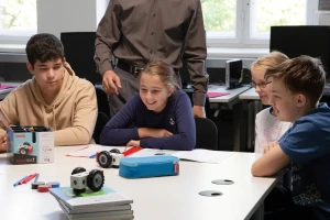 Programowalny robot edukacyjny eXperiBot  72601