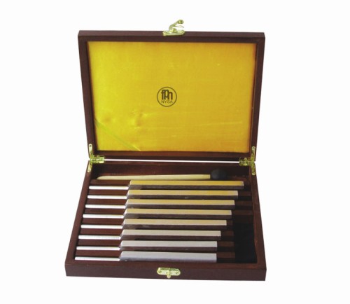 Kamertony - zestaw walizkowy 8 kamertonów